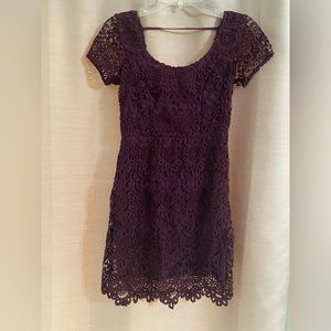 Hollister Burgandy Lace Dress Size XS extra small Women’s Juniors EUC